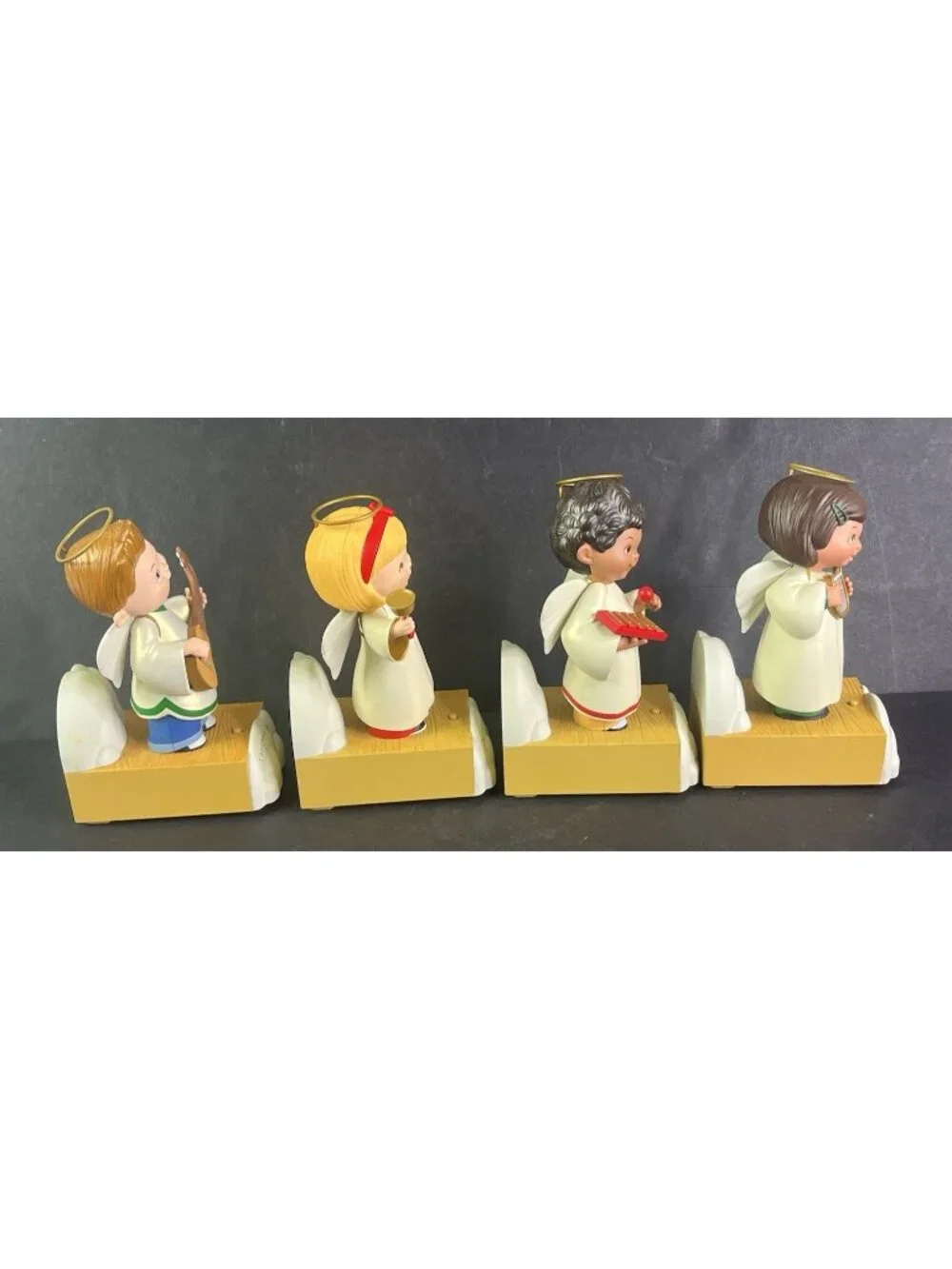 4 Hallmark Wireless Children's Angel Choir Christmas Pageant Figurine Animated